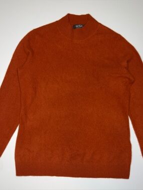 Lord & Taylor burnt orange cashmere sweater Size M